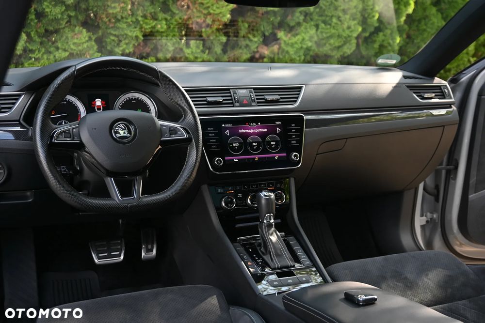 Skoda Superb 2.0 TDI 4x4 DSG Sportline - 35