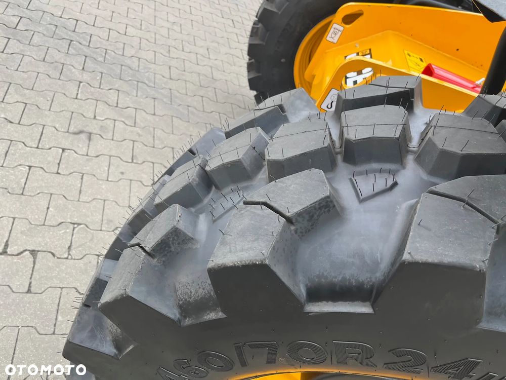 JCB 541-70 Agri Super - 7