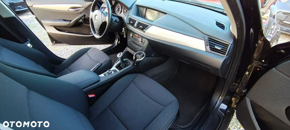 BMW X1 sDrive18d - 11