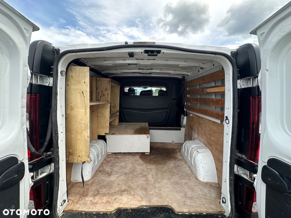 Opel Vivaro L2H1 2,9t Elegance - 17