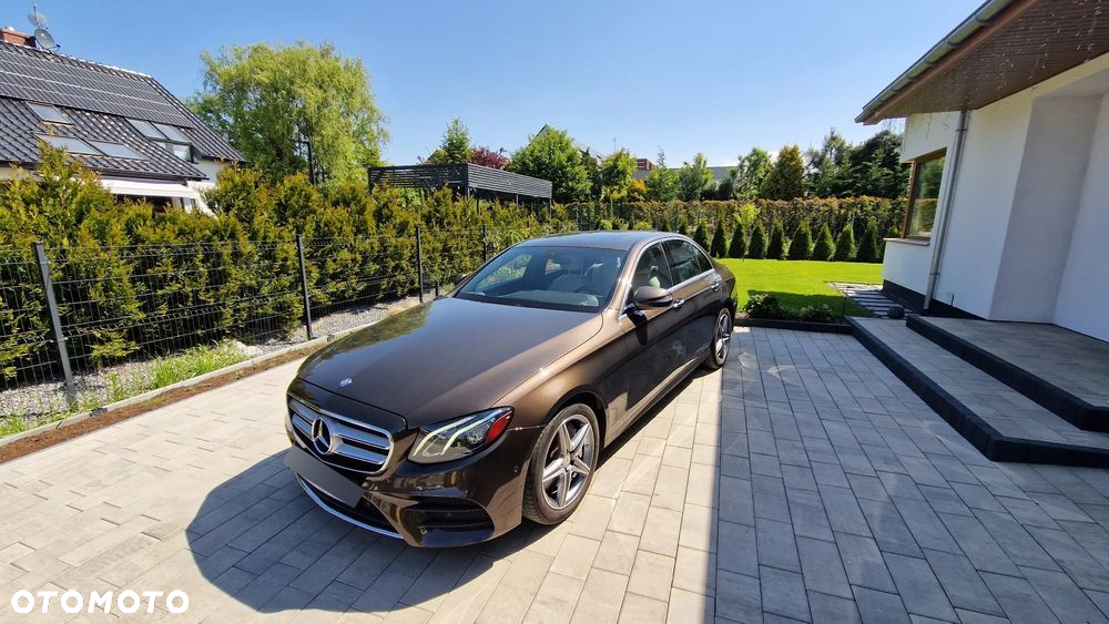 Mercedes-Benz Klasa E 300 9G-TRONIC AMG Line - 7
