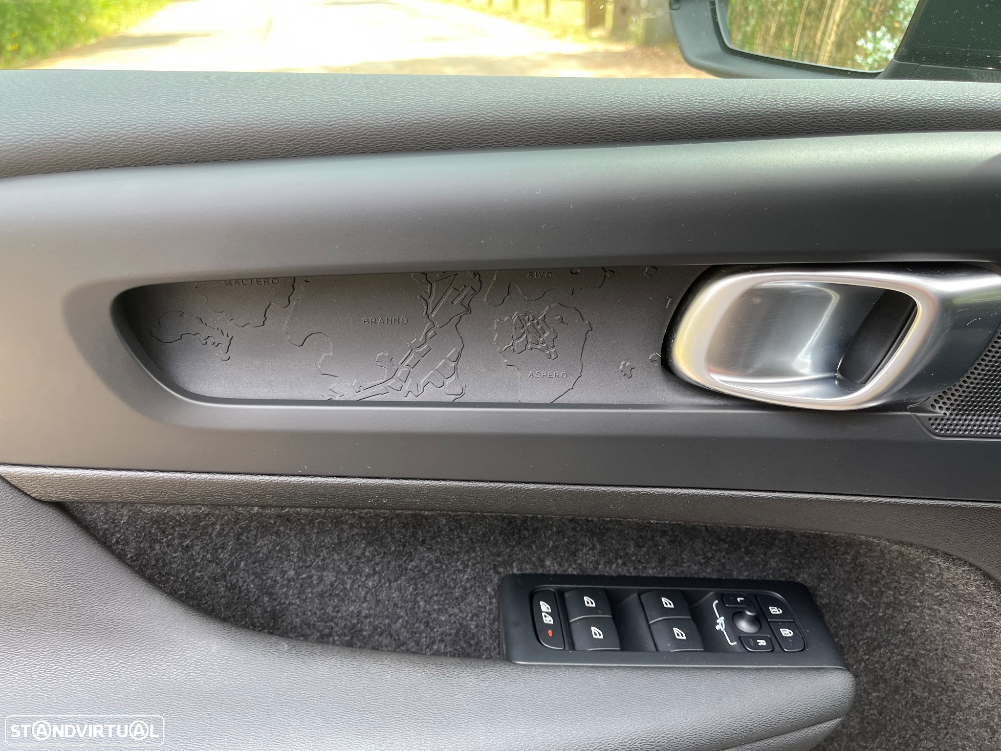Volvo XC 40 Recharge 69 kWh Single Motor Core - 29