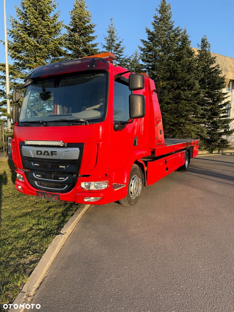 DAF LF 210 Pomoc drogowa laweta holownik widelec platforma hydrauliczna - 37