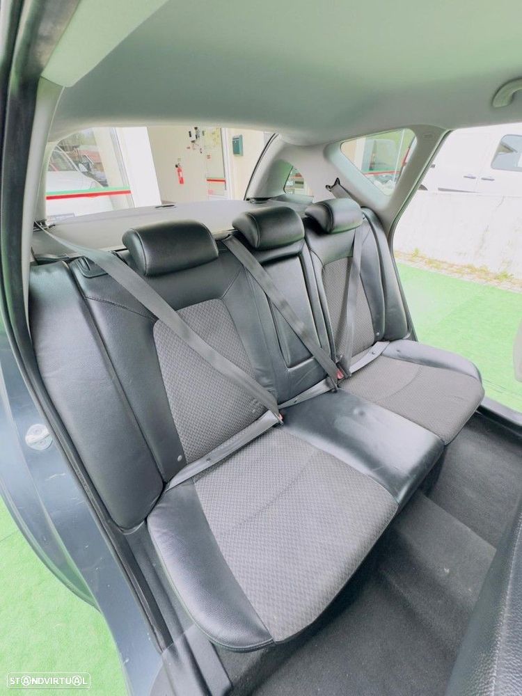 Kia Ceed SW 1.6 CRDi EX - 14