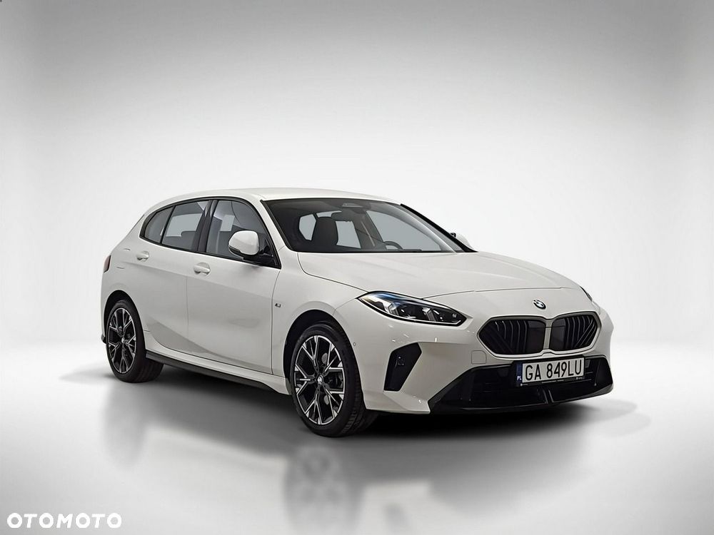 BMW Seria 1 120 mHEV - 8