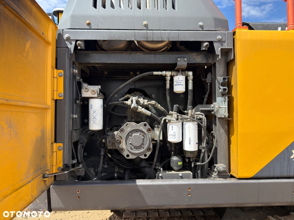 Volvo EC 300 EL - 25