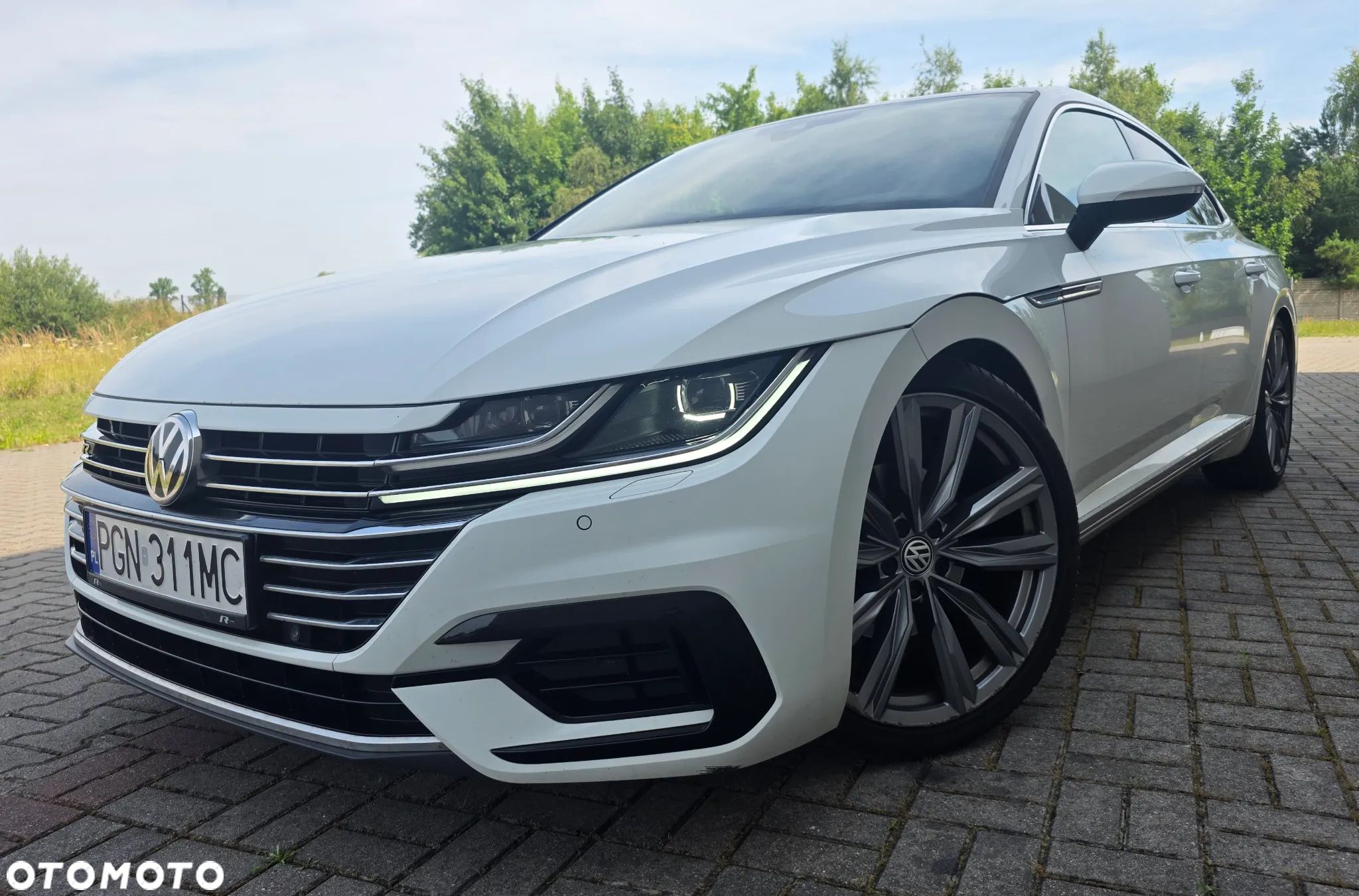 Volkswagen Arteon 2.0 TSI R-Line DSG - 1