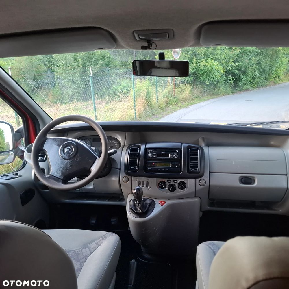 Opel Vivaro - 9