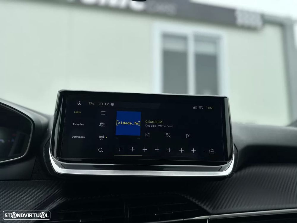 Peugeot 2008 Hybrid 145 e-DSC Allure - 25