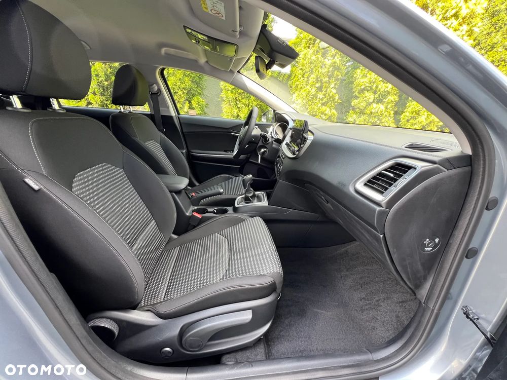 Kia Ceed 1.5 T-GDI M - 31