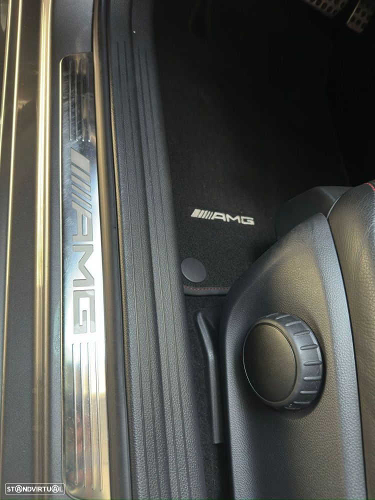 Mercedes-Benz A 45 AMG 4-Matic - 24