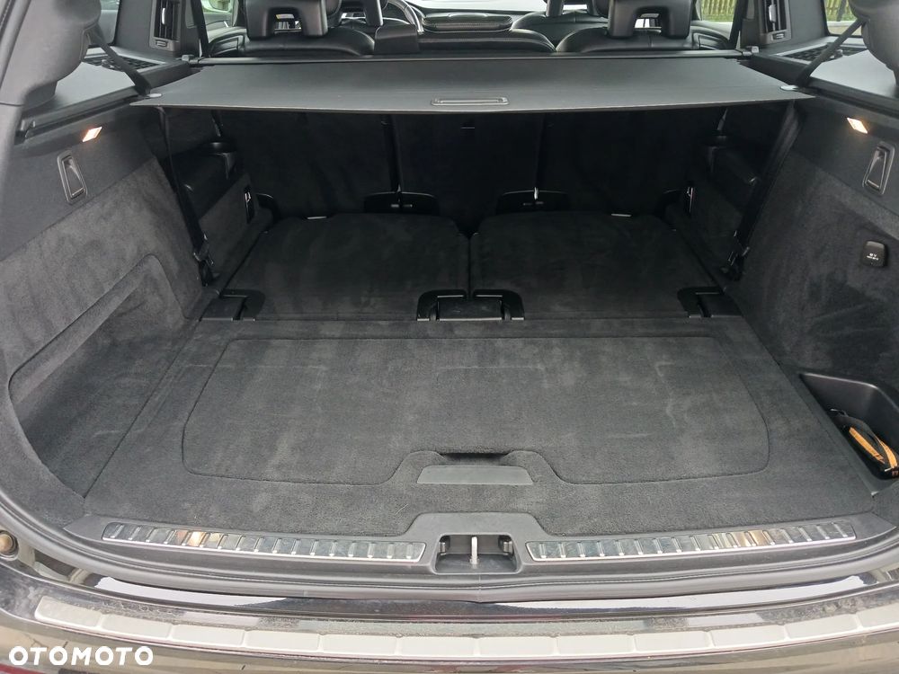Volvo XC 90 T6 AWD R-Design 7os - 40