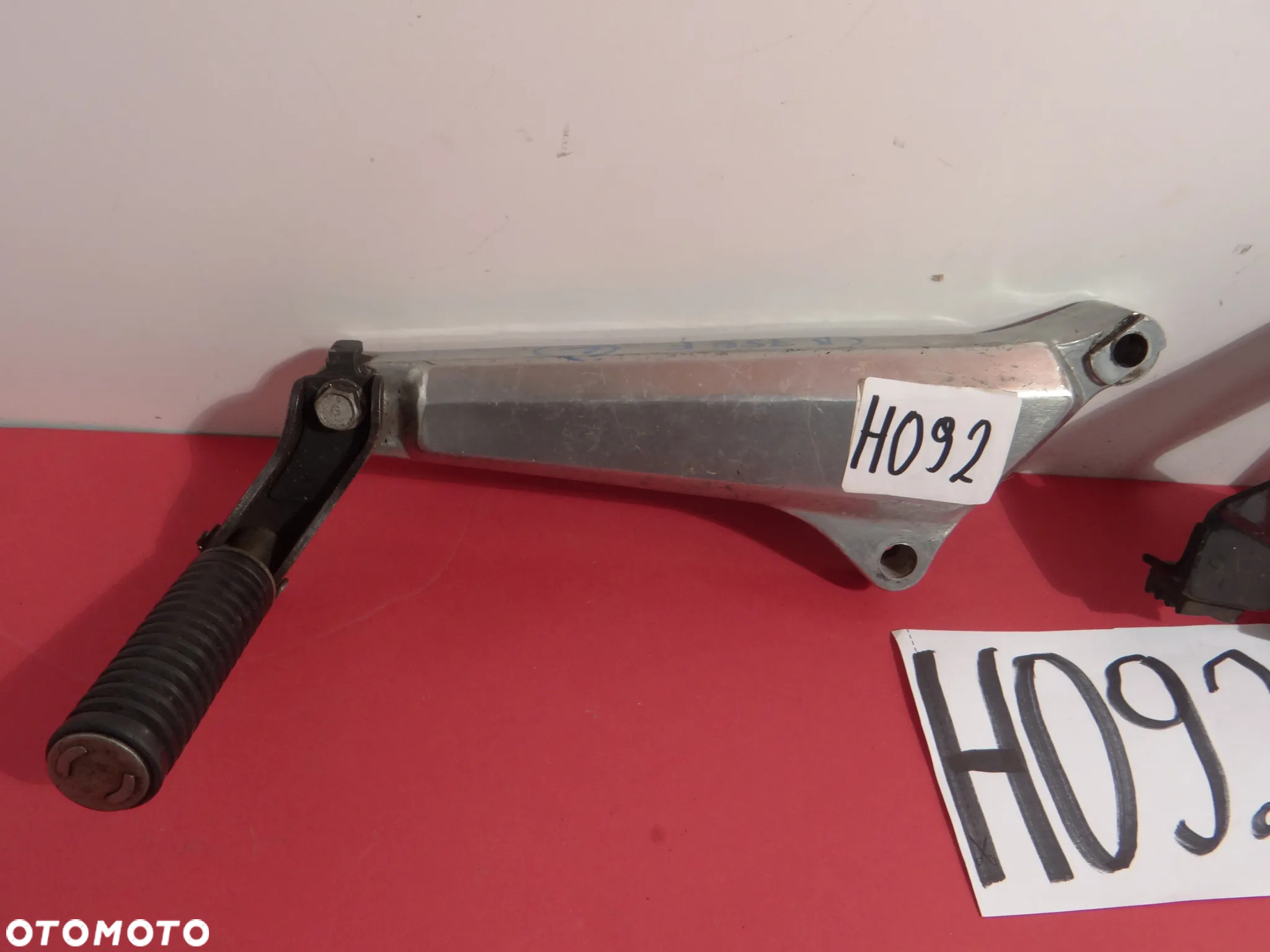 HONDA CB 750 F SUPER SPORT FOUR 77-78 r. MOCOWANIA PODNÓŻKÓW  PASAŻERA SET MOCOWANIE WYDECHU H092 - 3