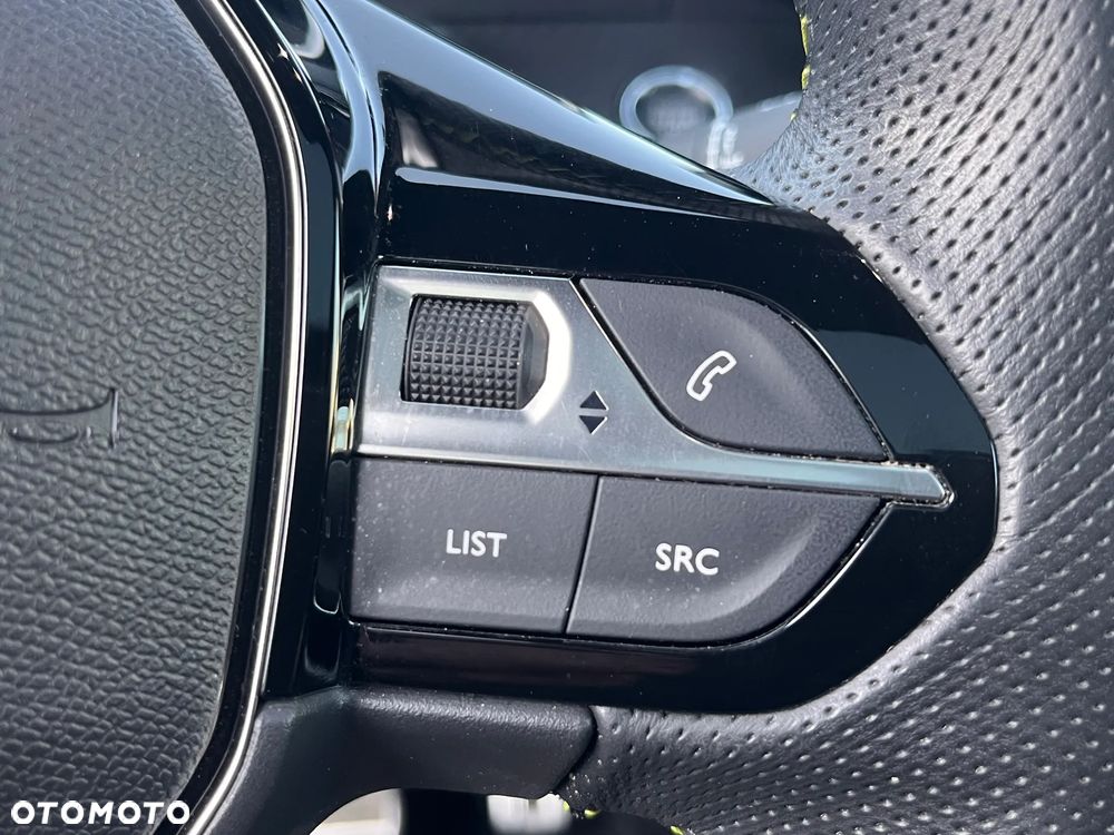 Peugeot 2008 54kWh GT Exclusive - 39