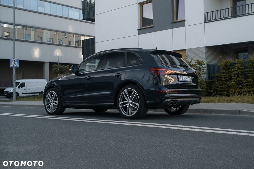 Audi SQ5 - 5