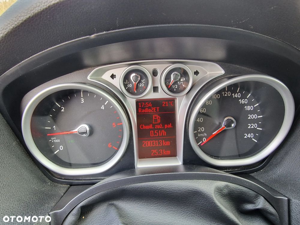 Ford Kuga 2.0 TDCi 4x4 Titanium - 10