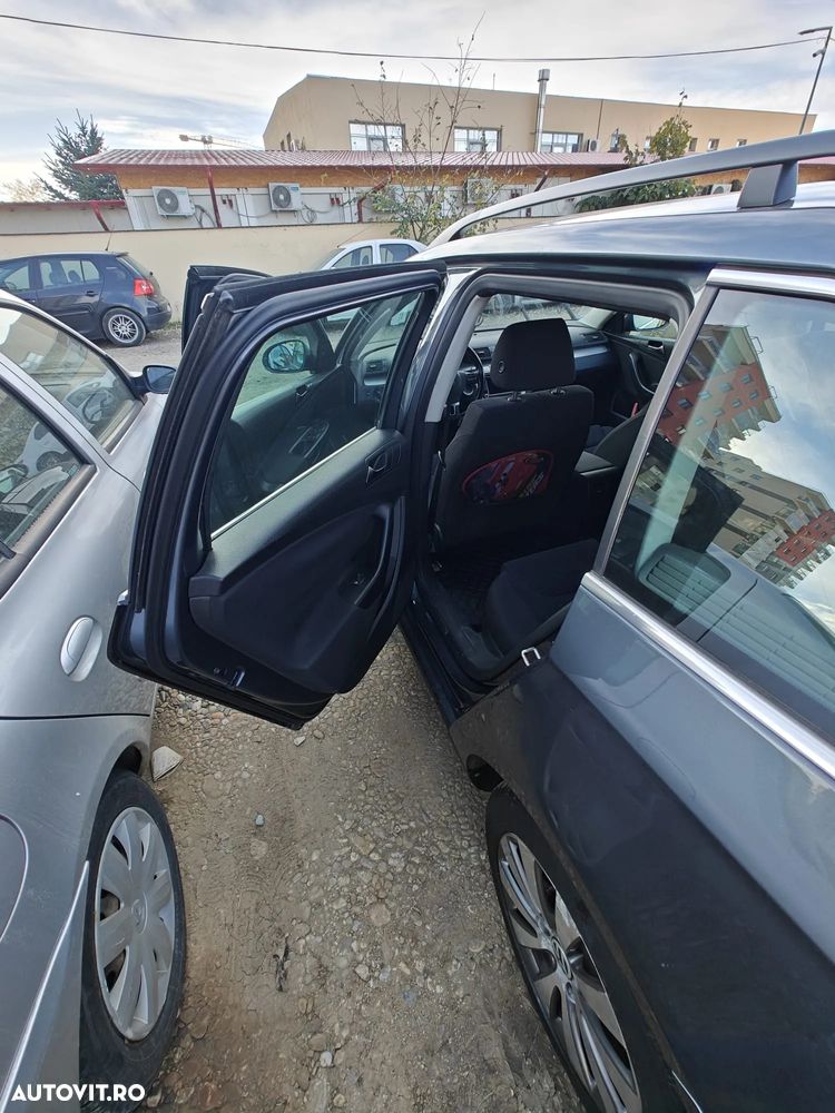 Volkswagen Passat - 9