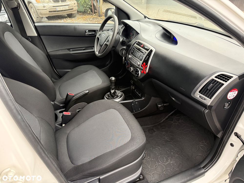 Hyundai i20 - 9