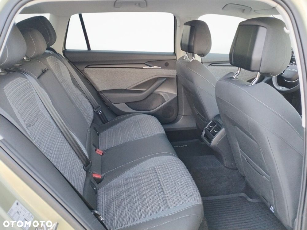 Skoda Superb 1.5 TSI mHEV Selection DSG - 17