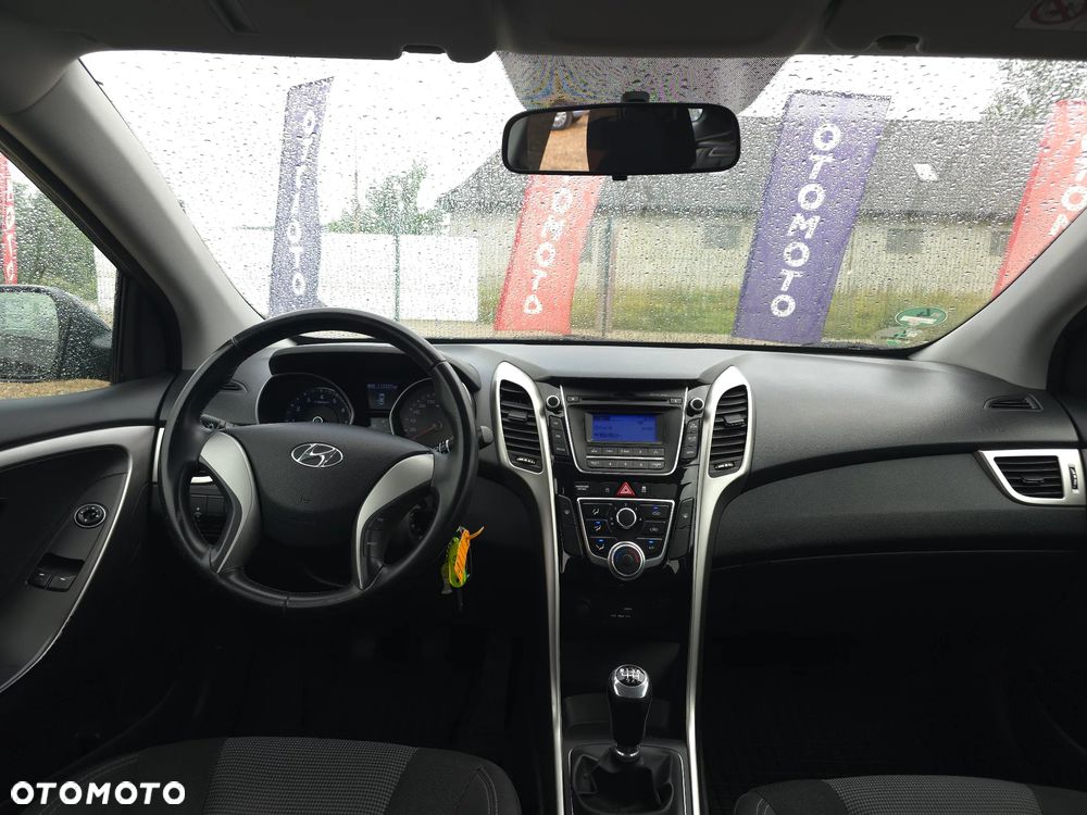 Hyundai i30 blue 1.4 Classic - 29