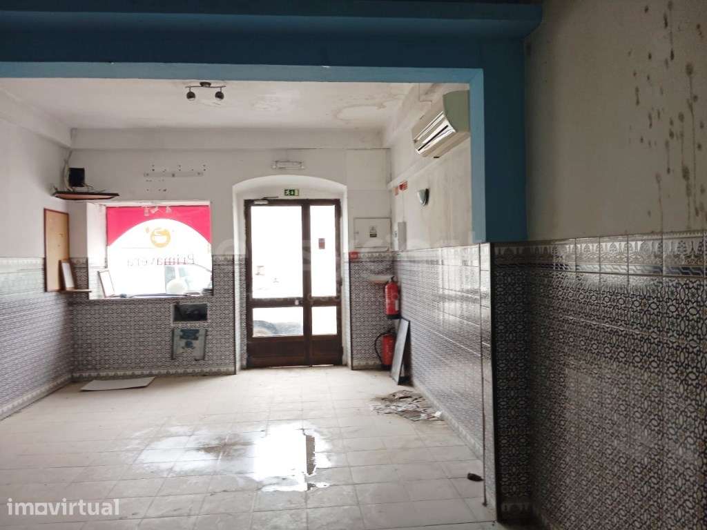 Café com comércio para recuperar localizado em aldeia de Baleizão - Grande imagem: 2/12