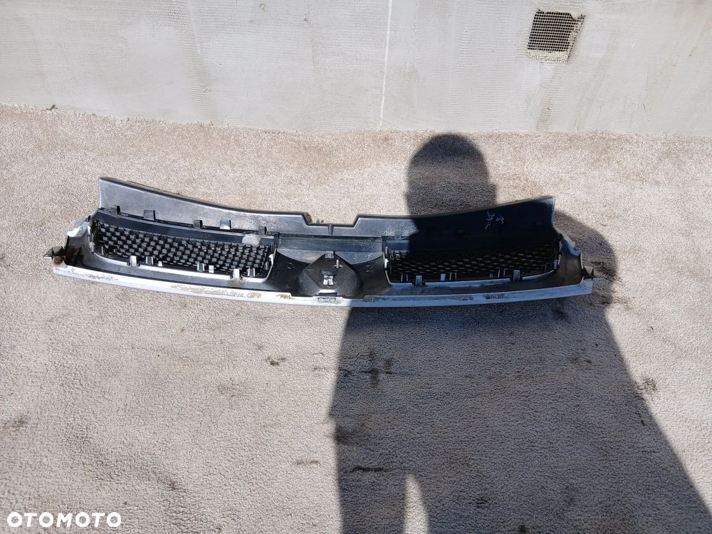 GRILL RENAULT TRAFIC II - 6