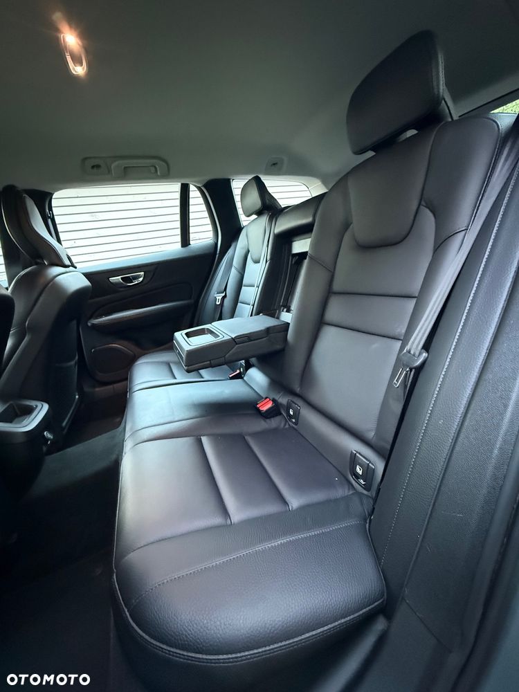 Volvo V60 D3 Geartronic Momentum Pro - 25