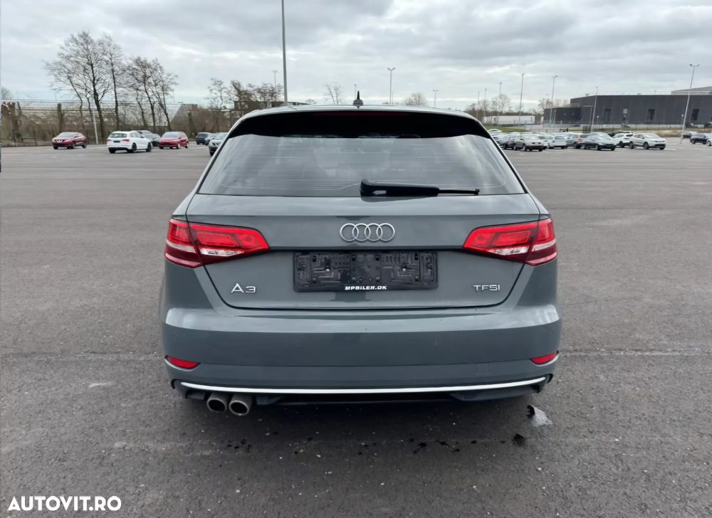 Audi A3 Sportback 1.5 TFSI S tronic Design - 9