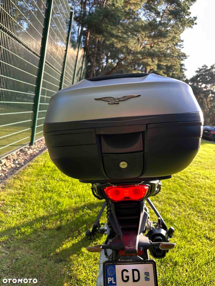 Moto Guzzi Stelvio - 8