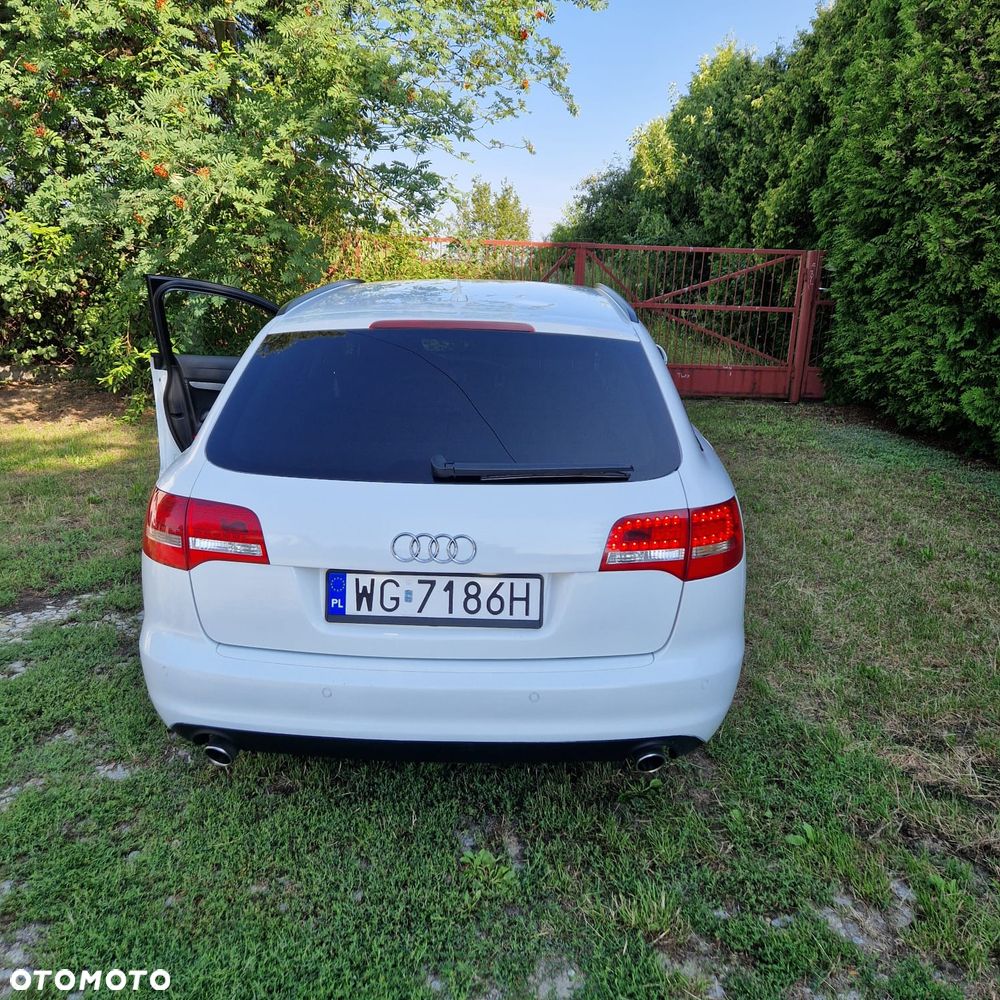 Audi A6 Avant 2010 photo 3