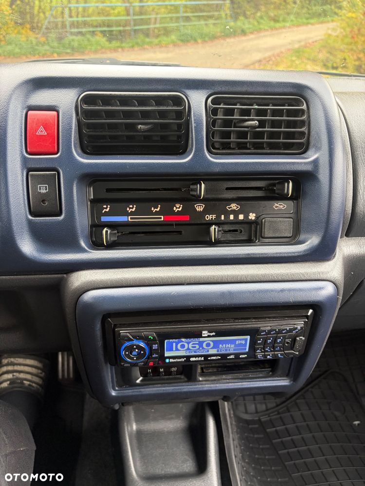 Suzuki Jimny 1.3 - 19