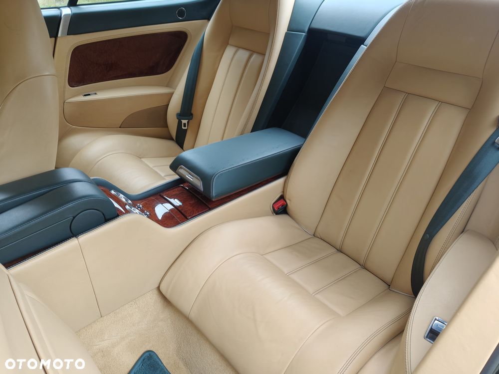 Bentley Continental GT Standard - 15