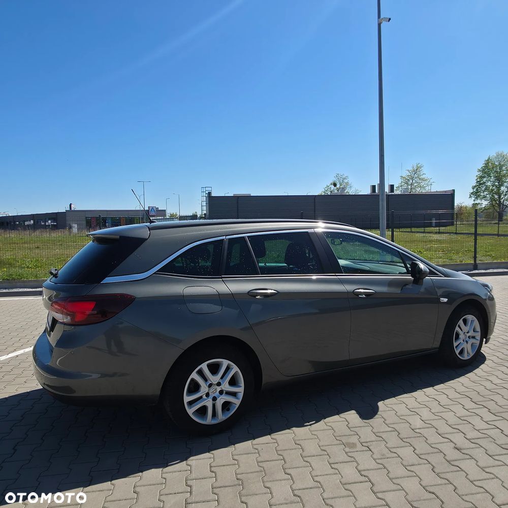 Opel Astra - 9