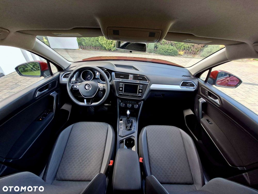 Volkswagen Tiguan - 10