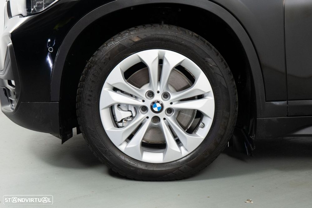 BMW X1 25 e xDrive Corporate Edition - 19