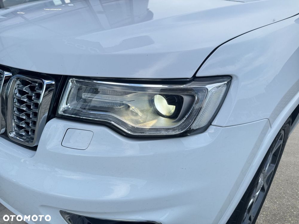 Jeep Grand Cherokee - 10