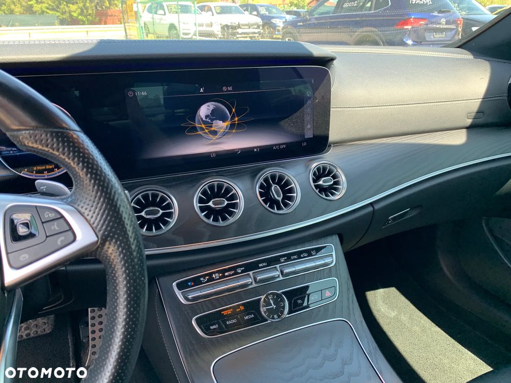 Mercedes-Benz Klasa E 400 4Matic Coupe 9G-TRONIC AMG Line - 23