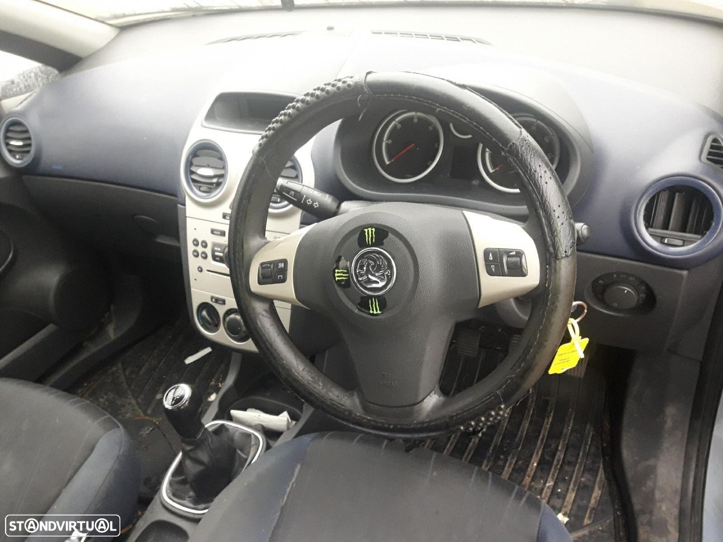 Opel Corsa D 1.3 CDTI de 2007 disponível para peças - 5