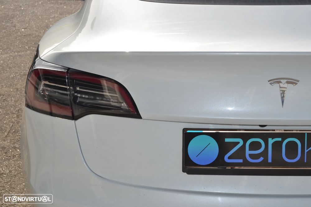Tesla Model 3 Standard Range Plus RWD - 5