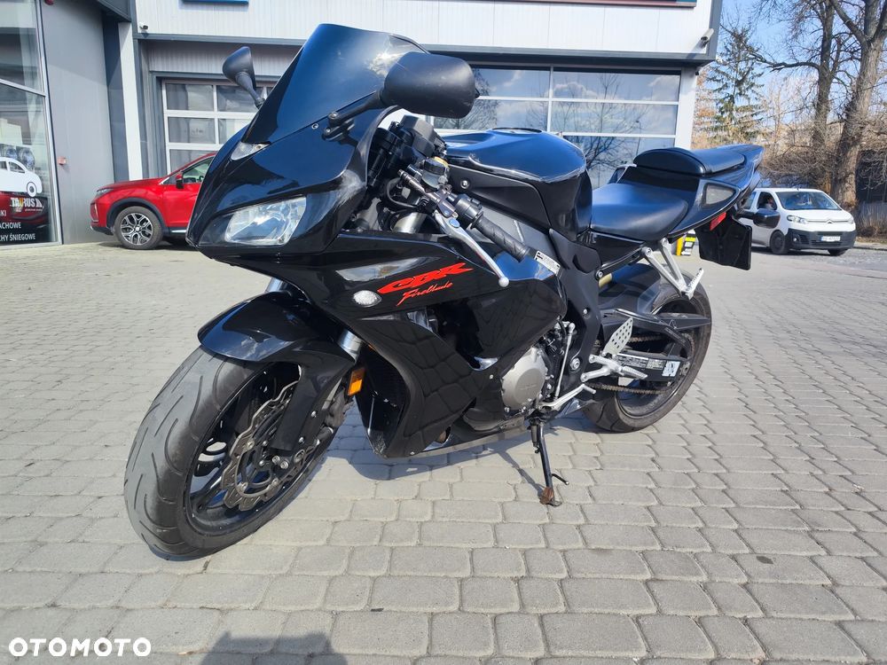 Honda CBR - 12