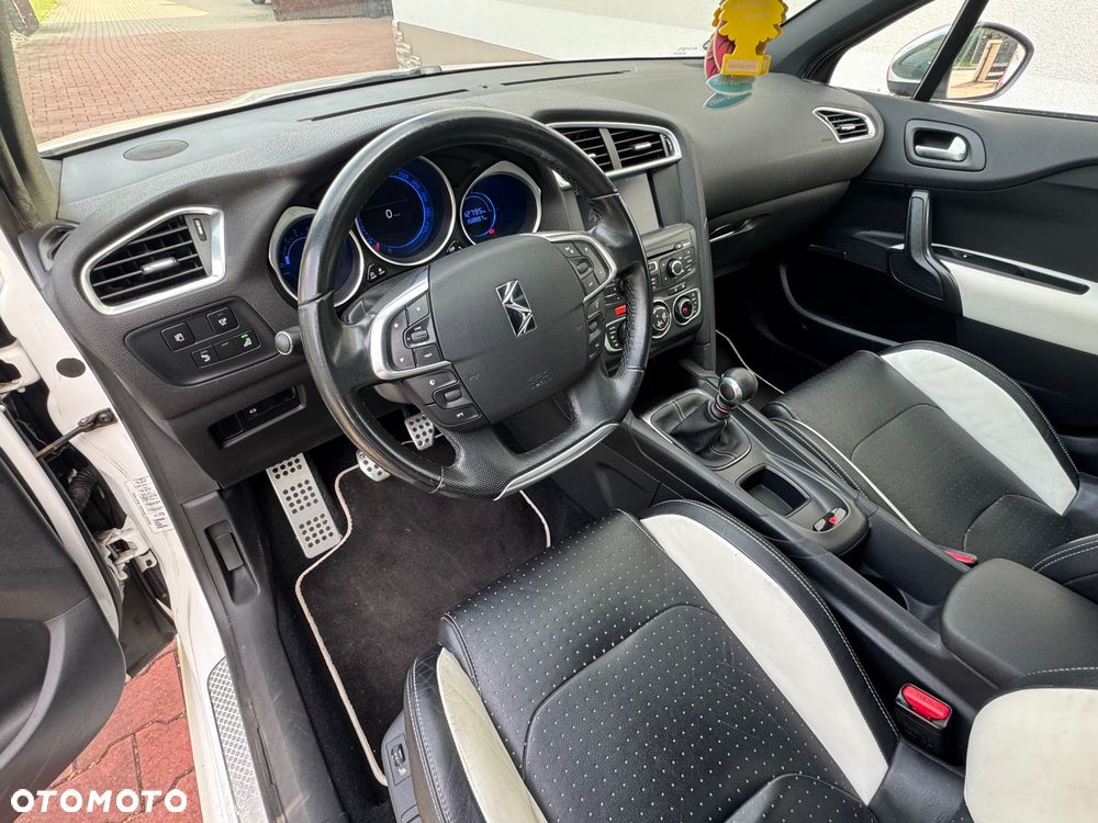 Citroën DS4 1.6 THP SportChic - 24