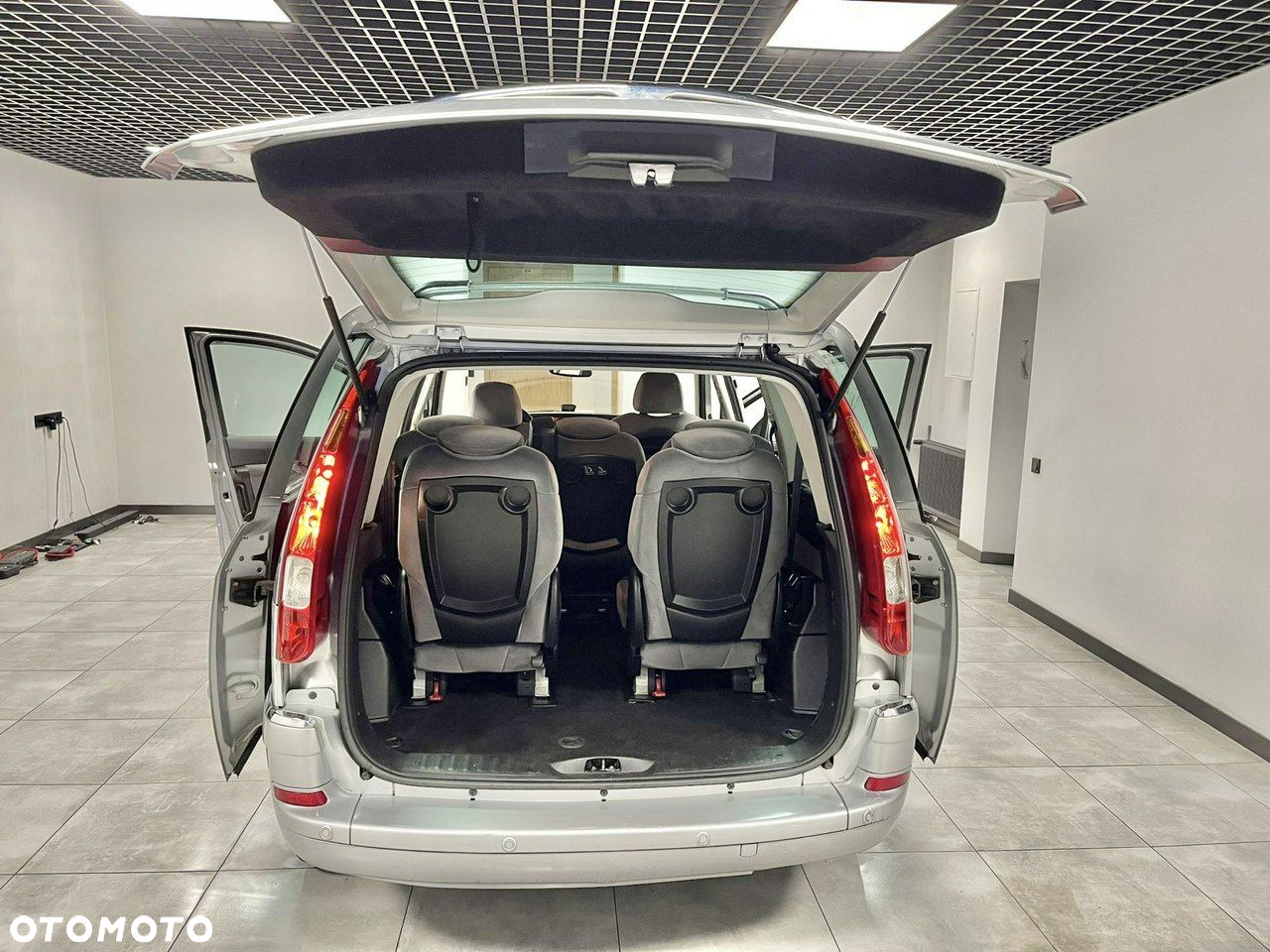 Citroën C8 2.0 HDi Exclusive - 23