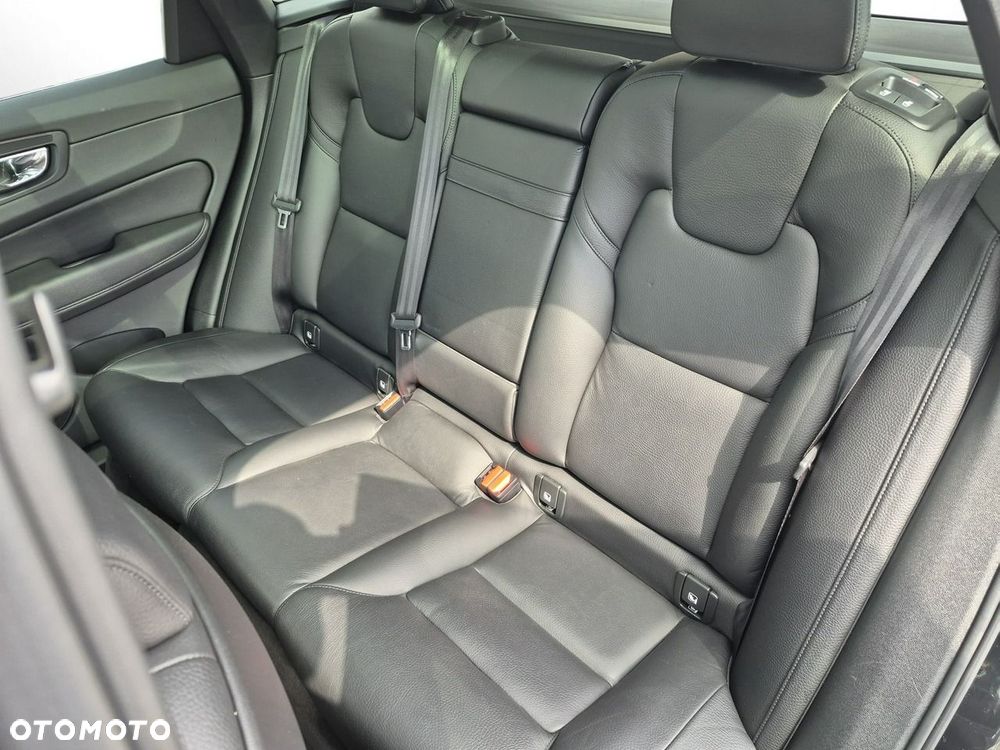 Volvo XC 60 - 20