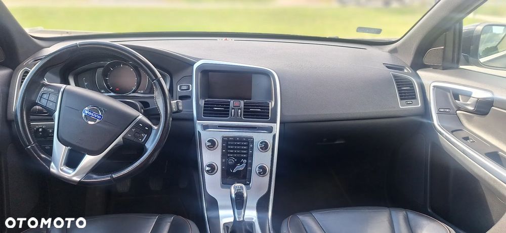 Volvo XC 60 D4 Drive-E Ocean Race - 11