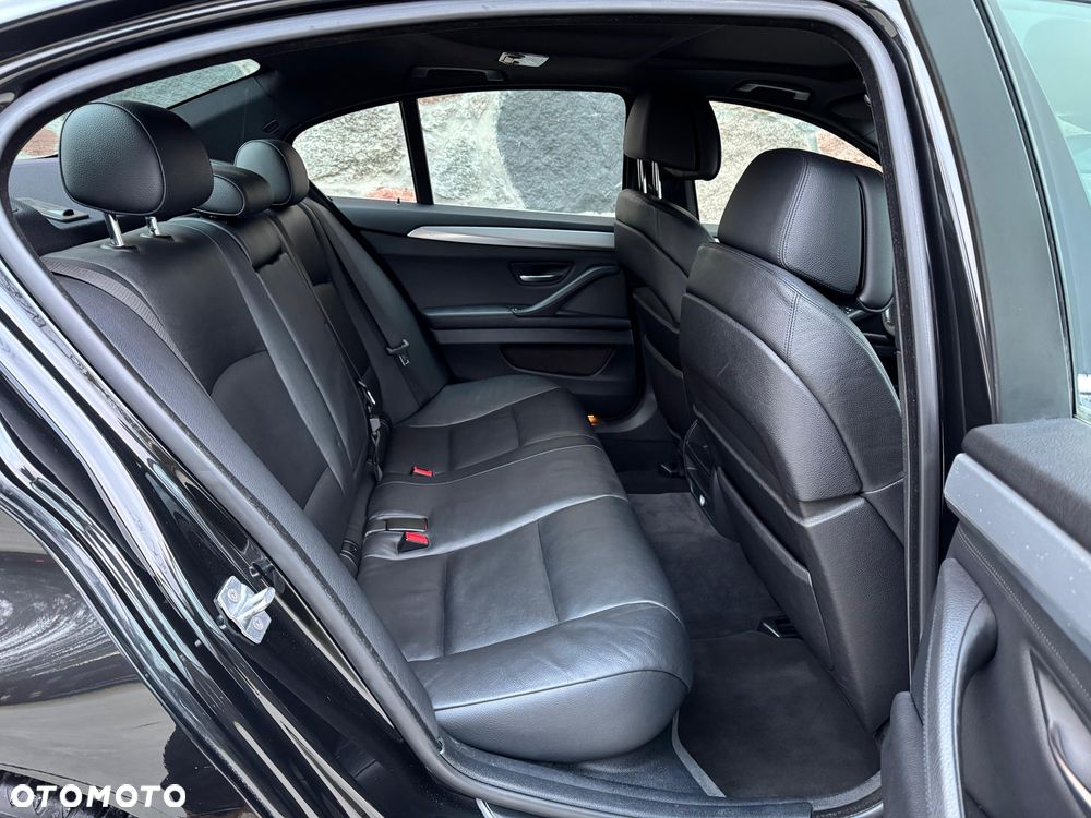 BMW Seria 5 535d xDrive Sport-Aut - 12