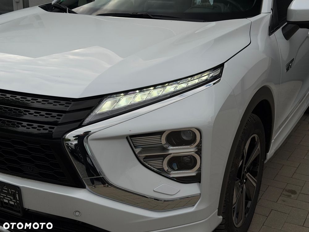 Mitsubishi Eclipse Cross 2.4 PHEV Invite Plus - 28