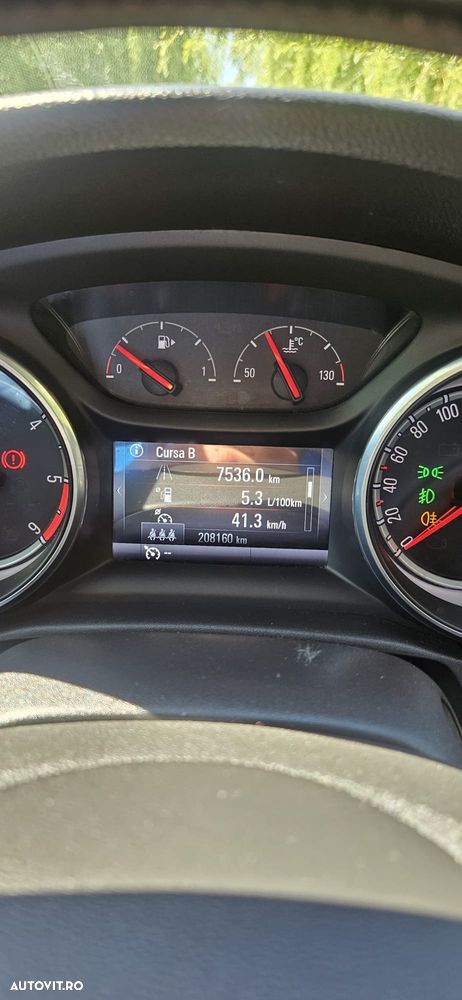Opel Astra 1.6 CDTI ECOTEC Start/Stop Dynamic - 9