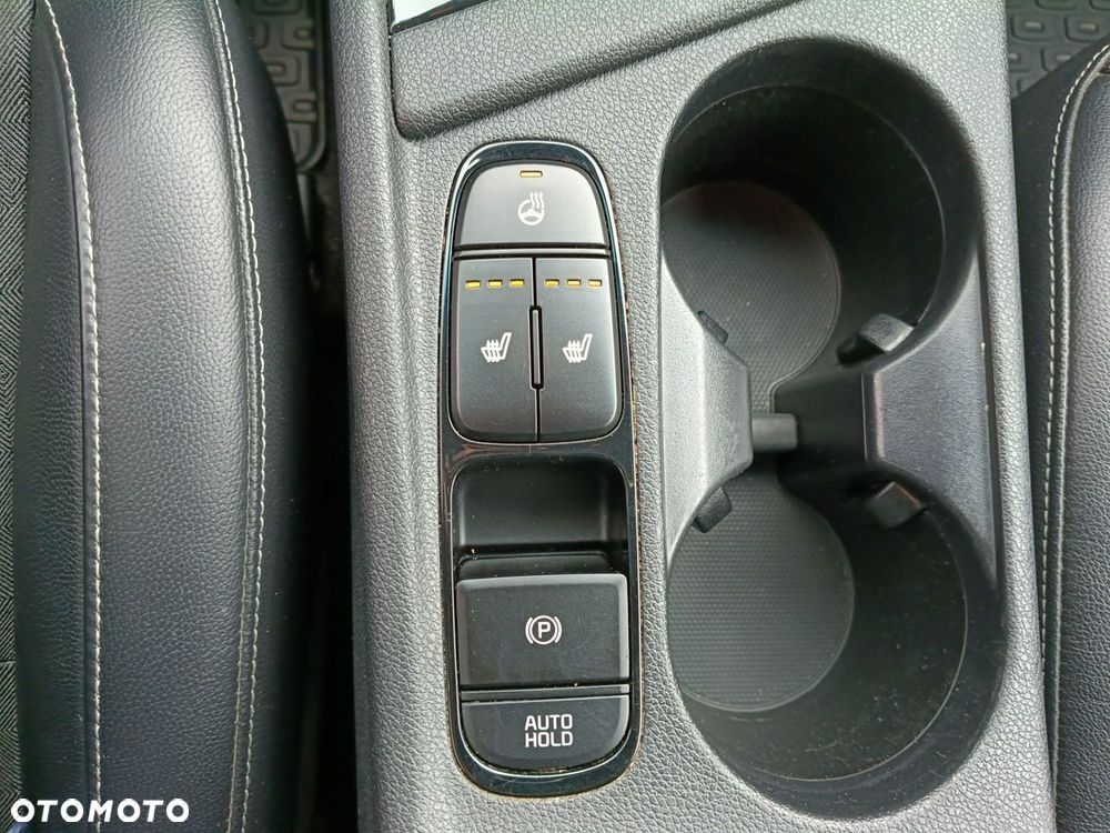 Kia Niro 1.6 GDI Hybrid Business Line - 27
