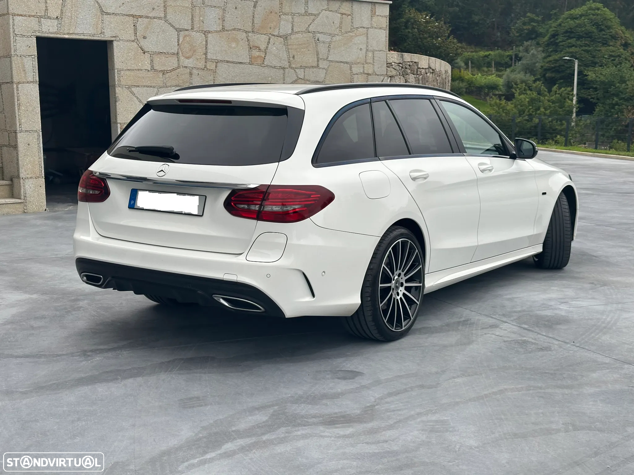 Mercedes-Benz C 300 de AMG Line - 4