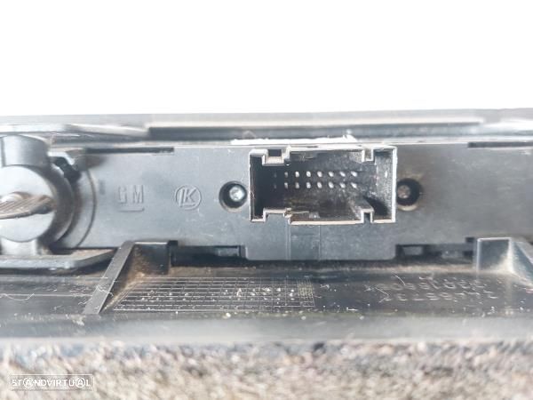Moldura / Estrutura Consola Central / Rádio Opel Astra H (A04) - 3
